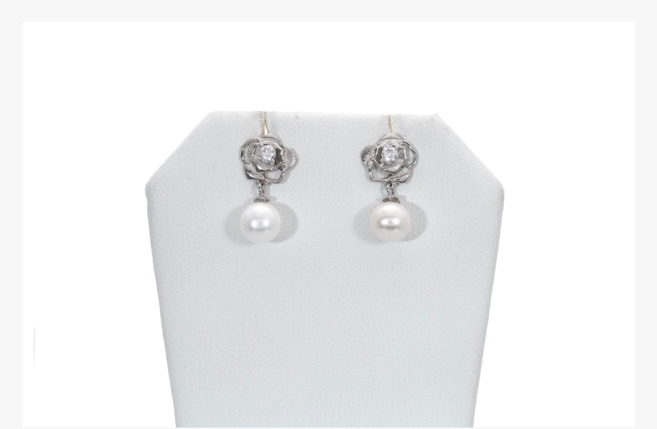 Rose petal Pearl Earrings