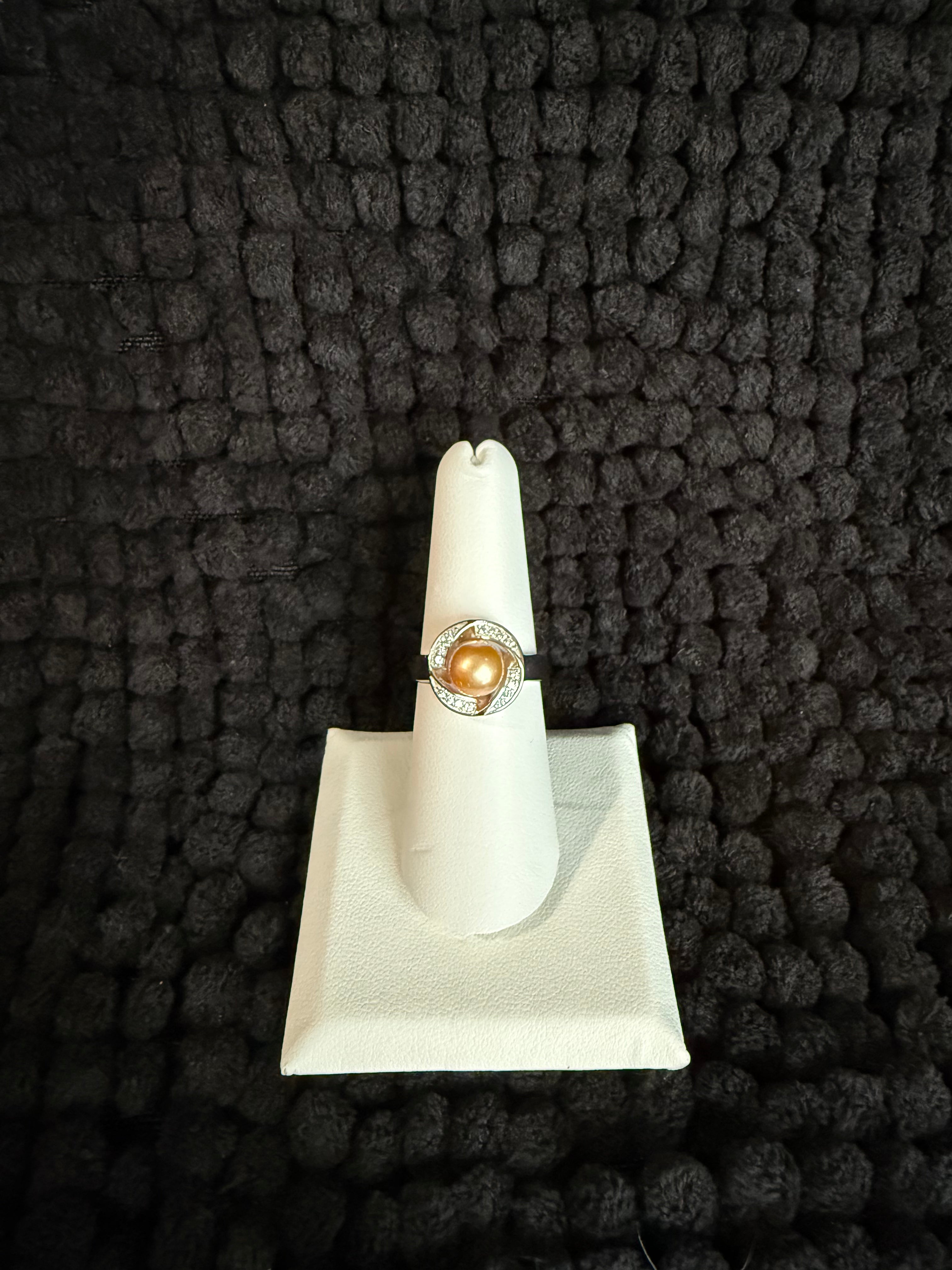 Size 8 Ring